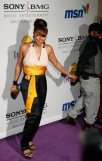 Janet Jackson feet photo thumbnail