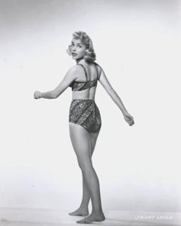 Janet Leigh feet photo thumbnail