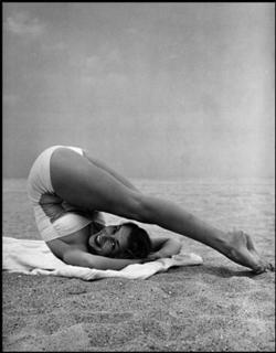 Janet Leigh feet photo thumbnail