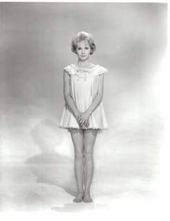 Janet Leigh feet photo thumbnail