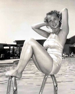 Janet Leigh feet photo thumbnail