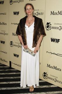 Janet McTeer feet photo 6