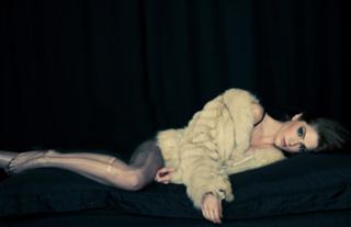 Janet Montgomery feet photo thumbnail