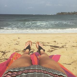 Janet Montgomery feet photo thumbnail
