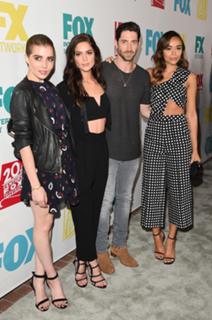 Janet Montgomery feet photo thumbnail