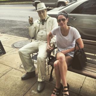 Janet Montgomery feet photo thumbnail