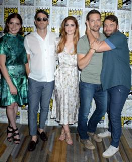 Janet Montgomery feet photo thumbnail