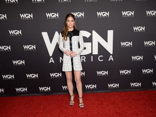 Janet Montgomery feet photo thumbnail