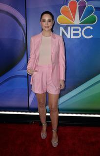 Janet Montgomery feet photo thumbnail