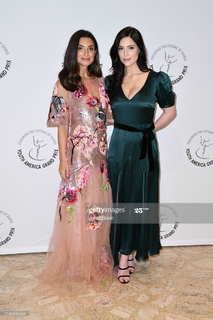 Janet Montgomery feet photo thumbnail