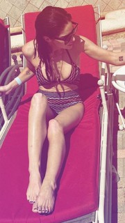 Janet Montgomery feet photo thumbnail