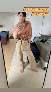 Janet Montgomery feet photo thumbnail