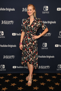 Janet Varney feet photo 6