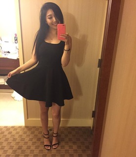 Janet Xu feet photo 1