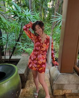 Janet Xu feet photo 1