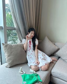 Jang Won-young feet photo thumbnail