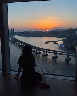 Jang Won-young feet photo thumbnail