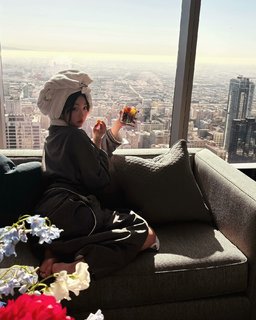 Jang Won-young feet photo thumbnail