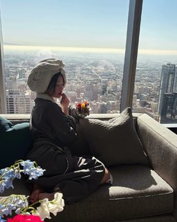 Jang Won-young feet photo thumbnail