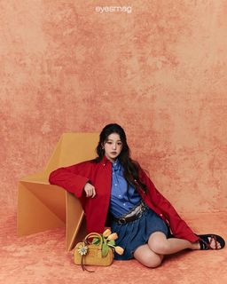 Jang Won-young feet photo thumbnail