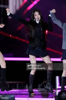 Jang Won-young feet photo thumbnail