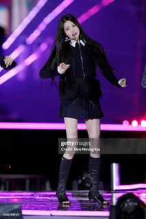 Jang Won-young feet photo thumbnail