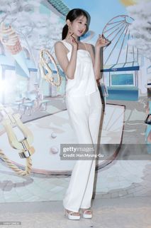 Jang Won-young feet photo thumbnail