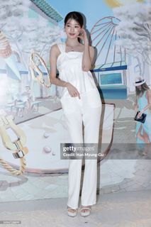 Jang Won-young feet photo thumbnail