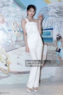 Jang Won-young feet photo thumbnail