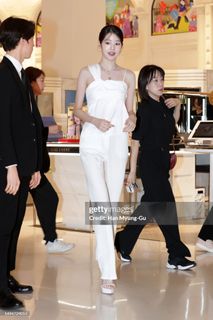 Jang Won-young feet photo thumbnail