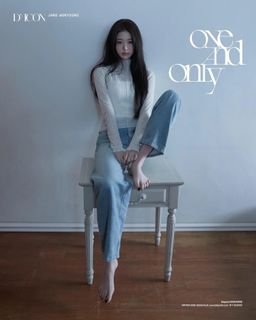 Jang Won-young feet photo 7