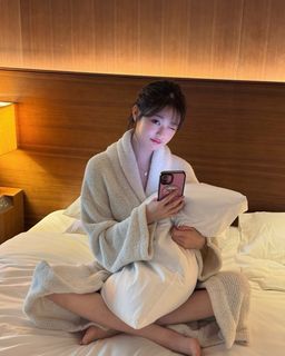 Jang Won-young feet photo 3