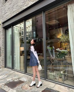 Jang Won-young feet photo 19