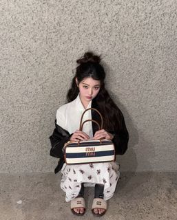 Jang Won-young feet photo 5