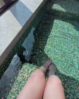 Jang Won-young feet photo 4