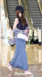 Jang Won-young feet photo 10