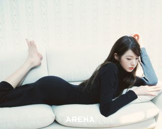 Jang Won-young feet photo 7