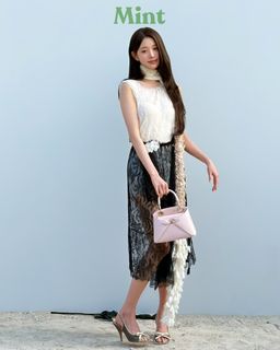 Jang Won-young feet photo 17