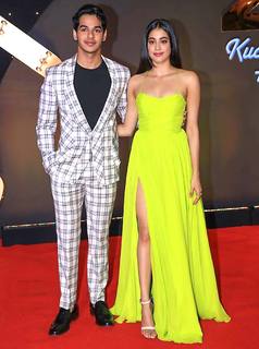 Janhvi Kapoor feet photo thumbnail
