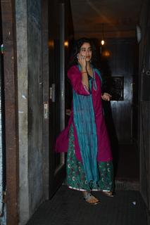 Janhvi Kapoor feet photo thumbnail
