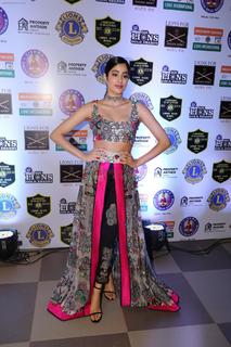 Janhvi Kapoor feet photo thumbnail