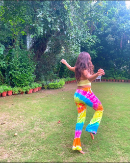 Janhvi Kapoor feet photo thumbnail