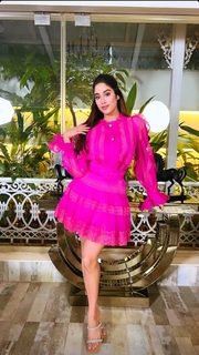 Janhvi Kapoor feet photo thumbnail