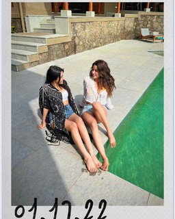 Janhvi Kapoor feet photo thumbnail