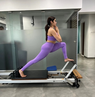 Janhvi Kapoor feet photo thumbnail