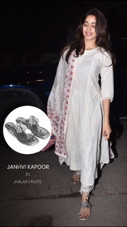 Janhvi Kapoor feet photo thumbnail