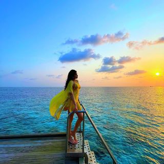 Janhvi Kapoor feet photo thumbnail
