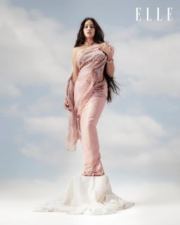 Janhvi Kapoor feet photo thumbnail