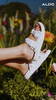 Janhvi Kapoor feet photo thumbnail