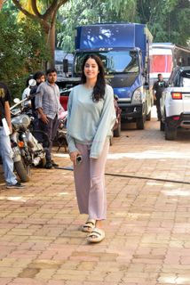 Janhvi Kapoor feet photo thumbnail